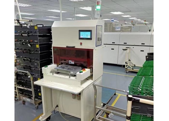 PLC는 PCB 천공기를 도구화하는 자동 PCB 펀치 다이를 제어합니다