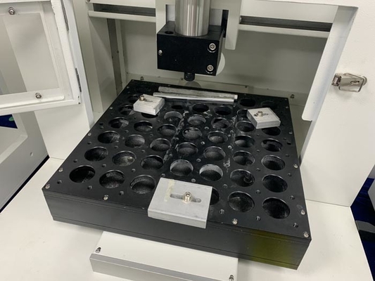 커터 PCB 분리대를 분쇄하는 티칭 복스 벤치탑 PCB 루터 머신